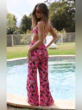 NWT Charlie Holiday Lola Pink Abstract Wide-leg Pants M/6